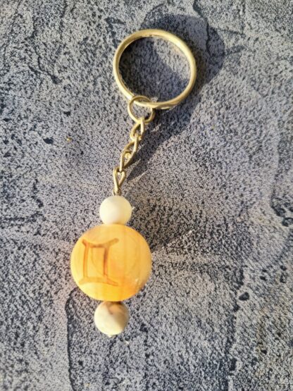 Perles en bois avec signe astrologique gémeaux Pierres naturelles 8mm howlite Pour orner votre sac ou porter vos clefs